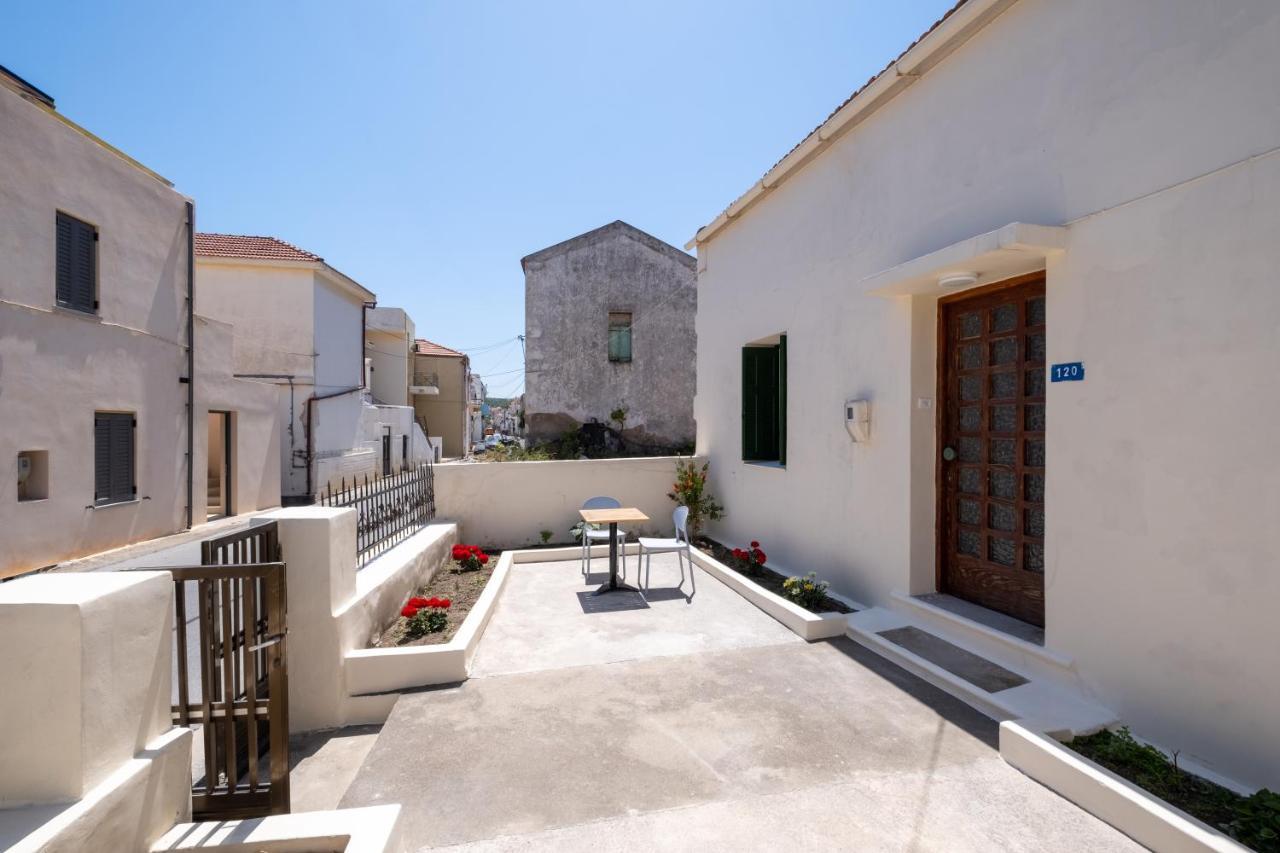Jasmine Home By The Sea By 8Essentially Kalyves Bagian luar foto